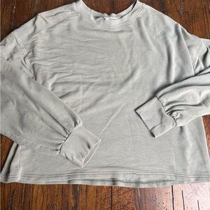 American Eagle  Light Green  Crewneck Cropped Oversized M